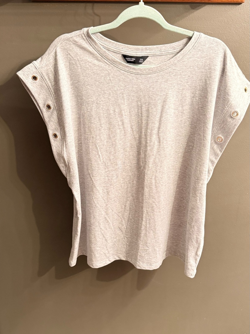 Simply Vera Vera Wang Light Gray Eyelet Sleeve Top